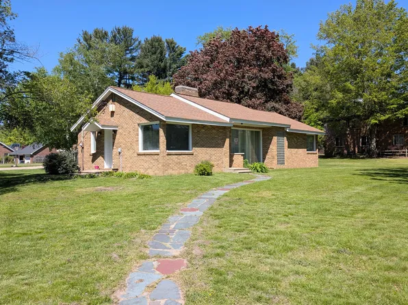 201 Randolph St, Bangor, MI 49013