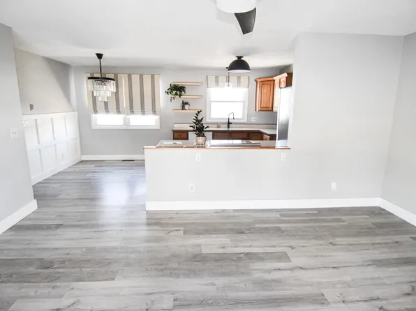 316 Cardinal Ave, Thief River Falls, MN 56701