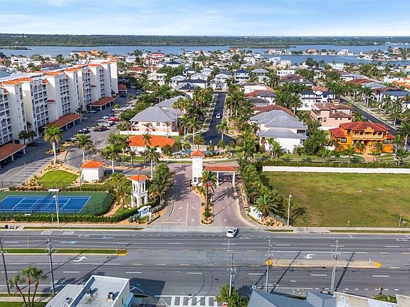 5th image of 17717 GULF BOULEVARD #604