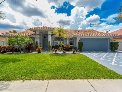 731 SW 93rd Ter, Pembroke Pines, FL, 33025