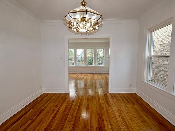 4th image of 3429 N Lowell Ave #2