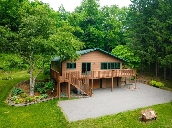 N5335 Locust DRIVE, West Salem, WI 54669