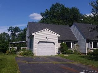 20 Deer Run Trl, Manchester, CT 06042