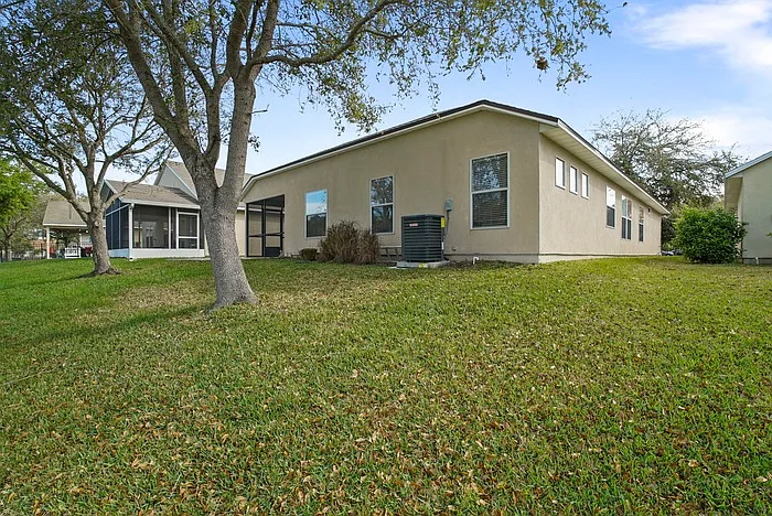 236 Sterling Hill Dr — Photo 32