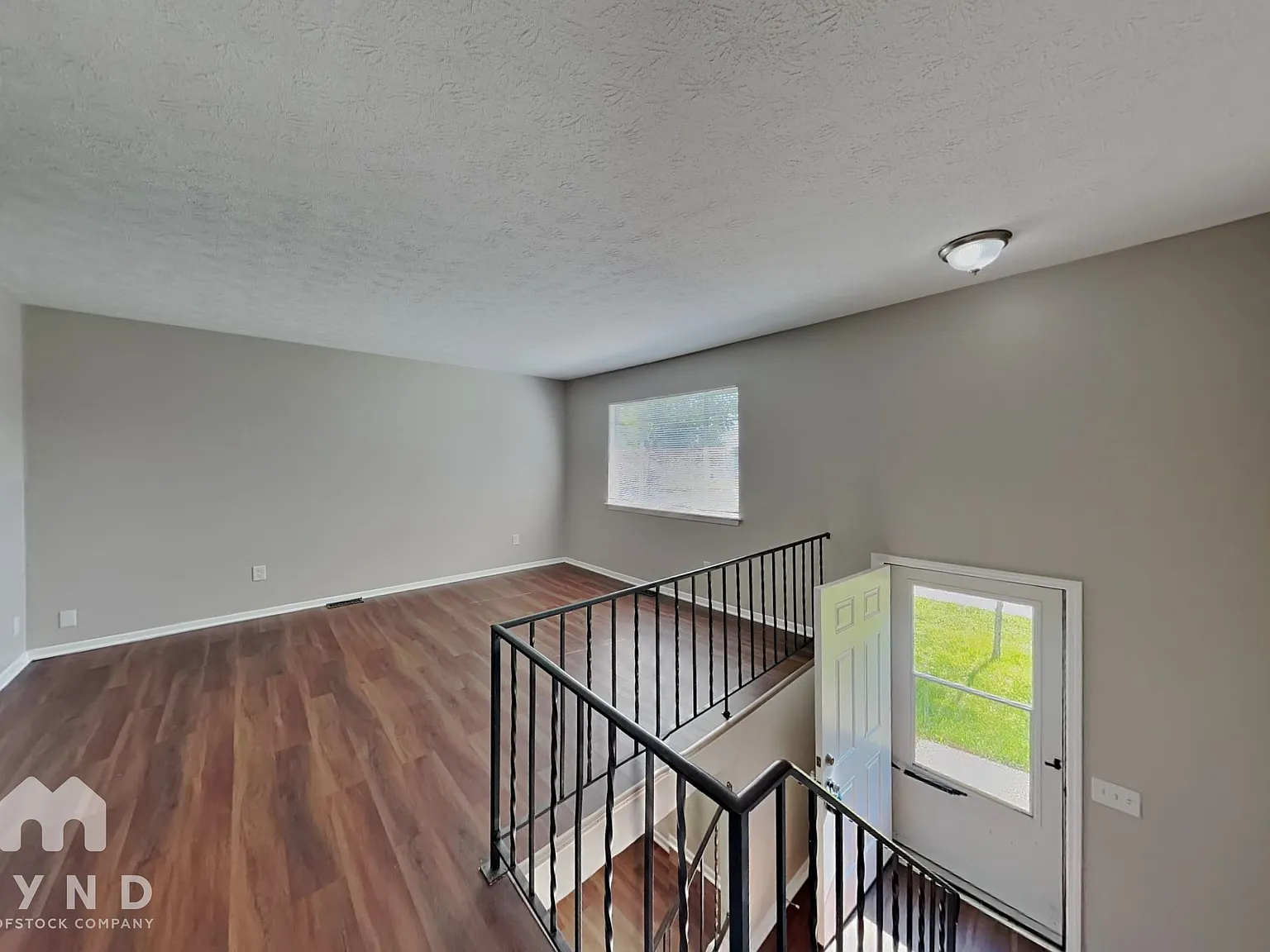 4 bed, 2.0 bath, 2072 sqft, $2,808 — Photo 3