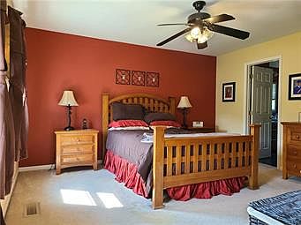 4th image of 747 Golden Eagle Dr