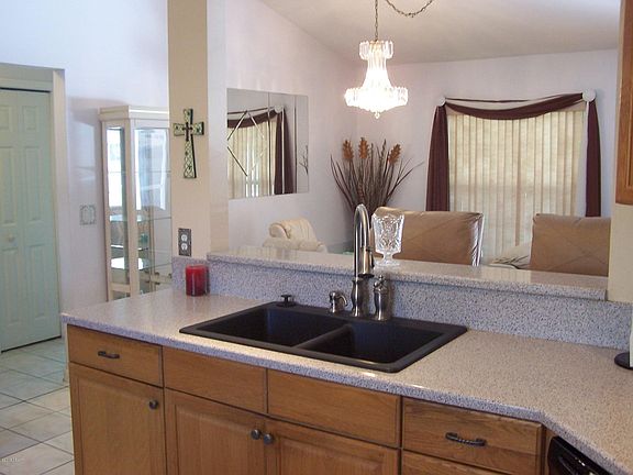 3rd image of 4579 Woodcove Dr