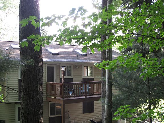 Kitchen breakfast deck