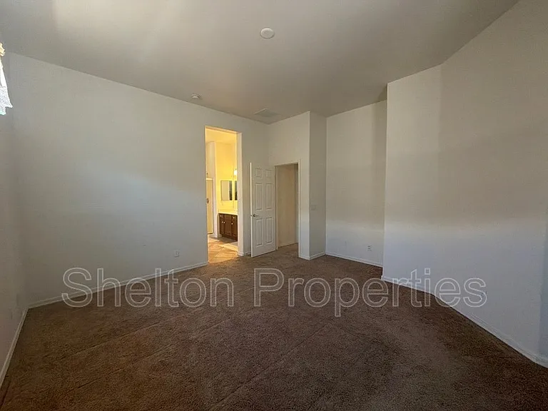 25207 W Centre Ave — Photo 12