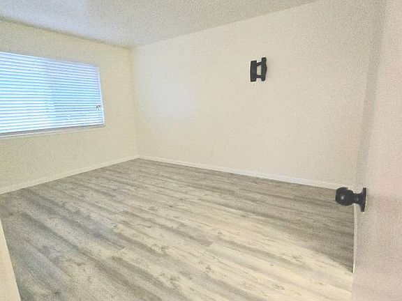 4th image of 263 La Pala Dr #6