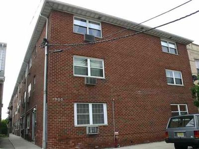 7020 Polk St APT 7, West New York, NJ, 07093