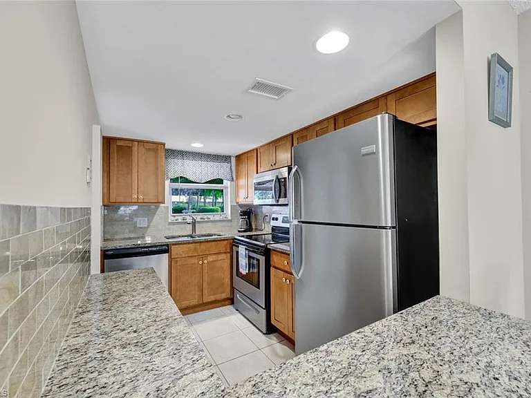 100 Forest Lakes Blvd #110 — Photo 7