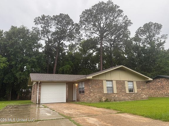 3rd image of 1605 Riverside Dr