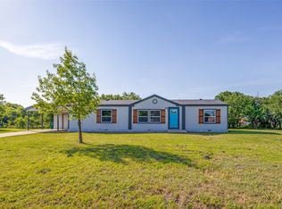 520 Stetson Dr, Whitesboro, TX 76273