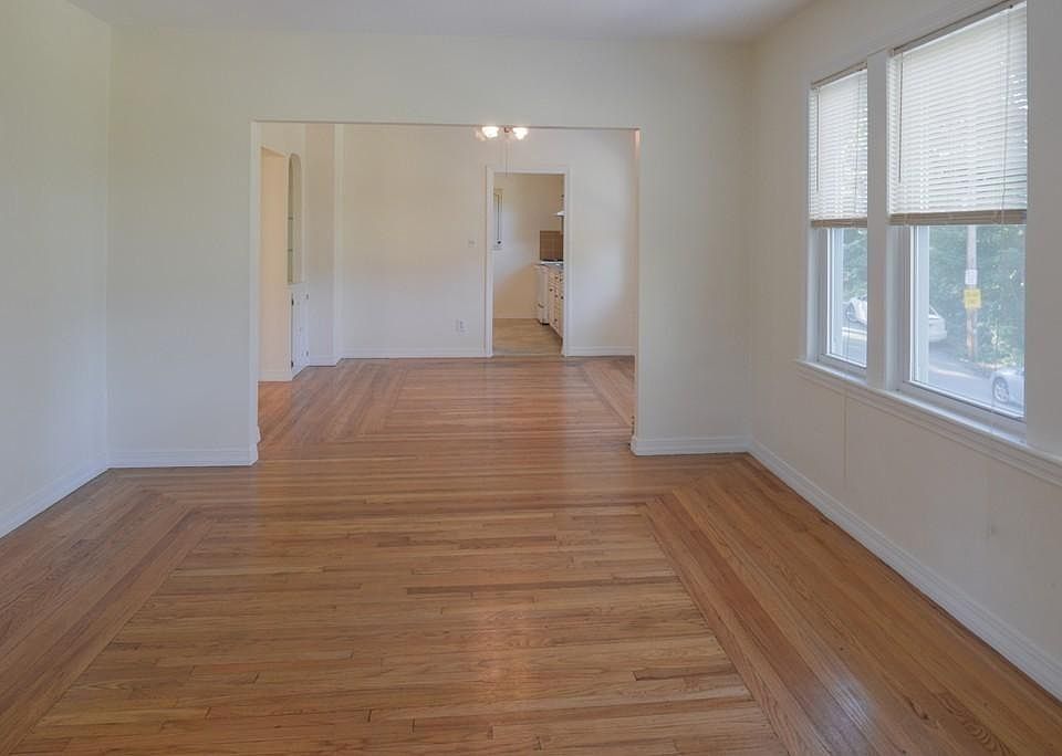 2nd image of 410 Loring Ave #1