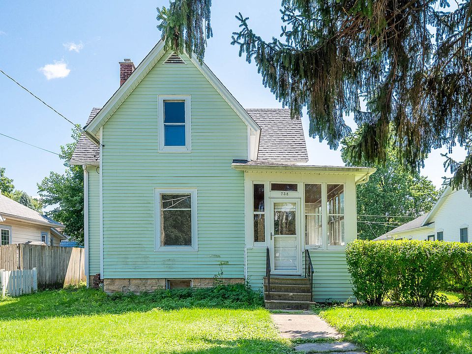 1st image of 738 S 1st St