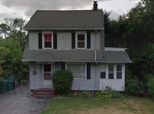 680 Howard Rd, Gates, NY 14624