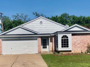 861 Colson Dr, Arlington, TX 76002