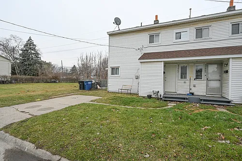 32860 Mecosta St #1 Photo 1
