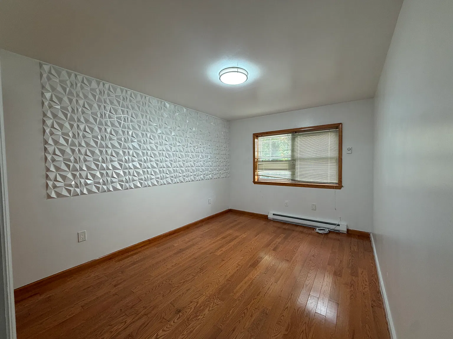 Studio, 650 sqft, $2,400 — Photo 4