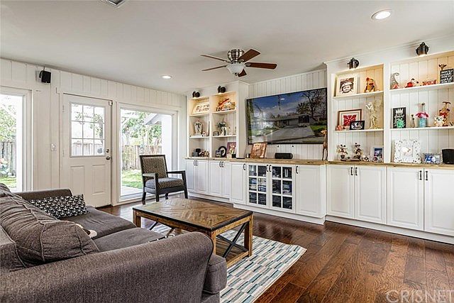 1st image of 22944 Cantara St