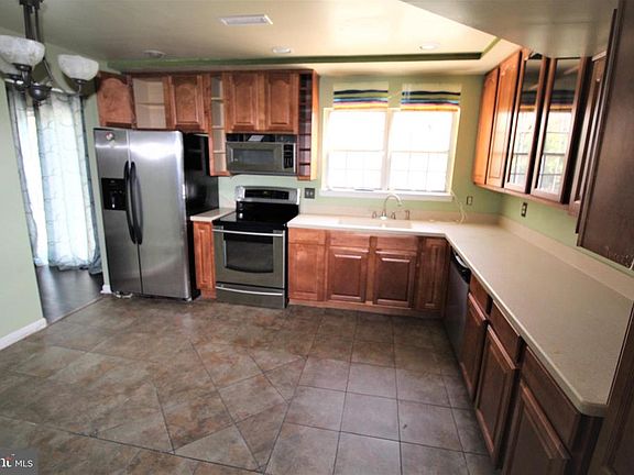 4th image of 12706 Hancock Ct