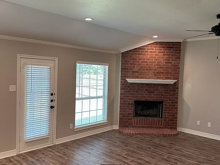 503 Shady Park Trl — Photo 6