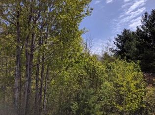 7 Stone Ledge Dr, Lewiston, ME 04240