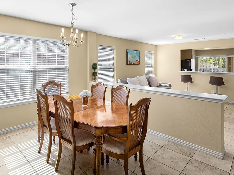 1116 Piedmont Dr — Photo 4