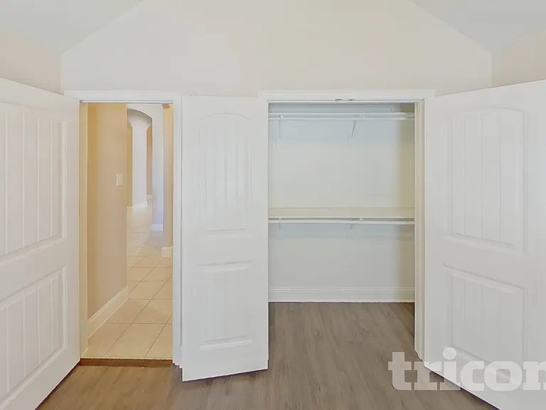 513 Alice Ln — Photo 12