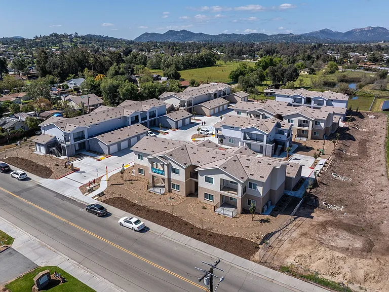 Village Place Apartments — Photo 59