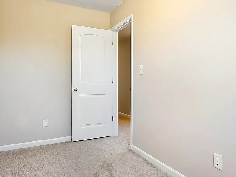 3907 Straw Hat Rd — Photo 16