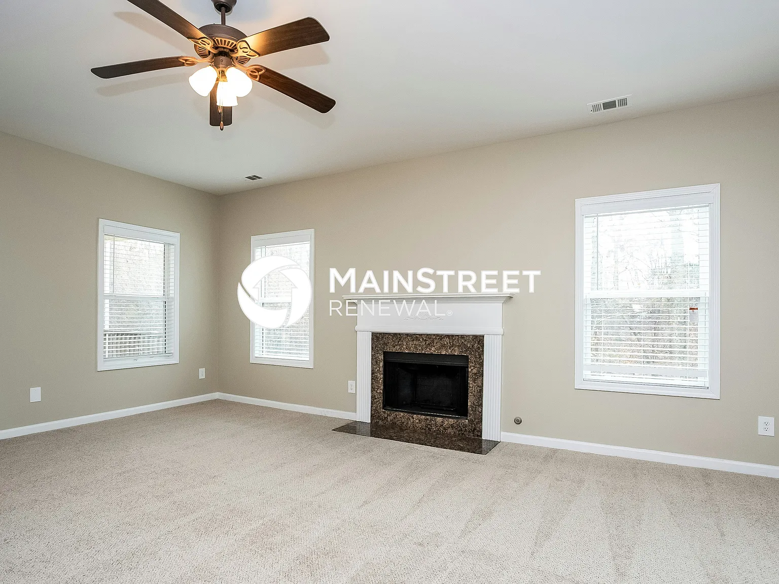 2729 Palmview Ct SW — Photo 2