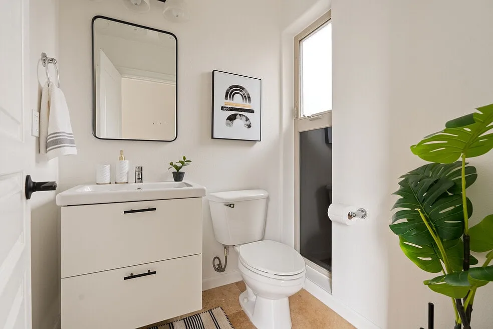 2 bed, 1.5 bath, 1100 sqft, $1,950 — Photo 3