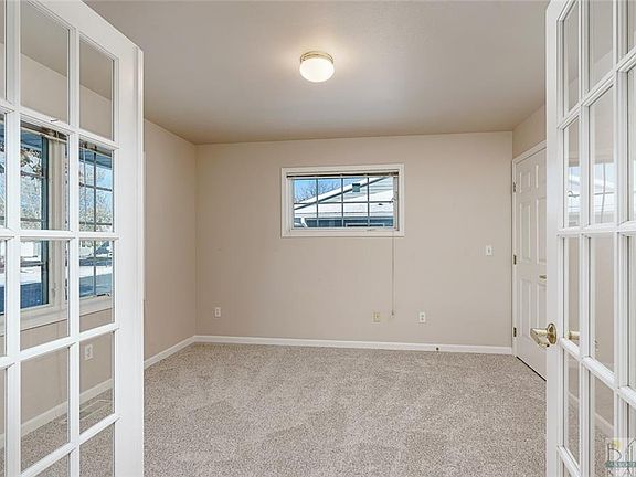 3rd image of 621 S 38th St W #621