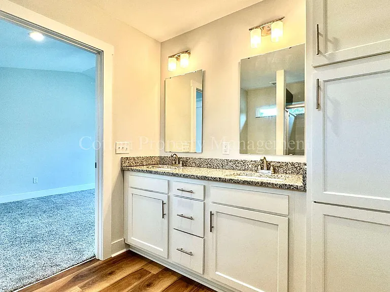 2852 Worth Dr #D — Photo 18