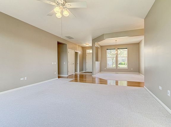 3rd image of 12959 Milbrook Dr