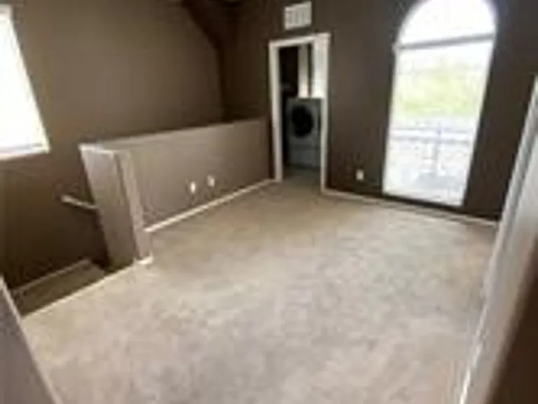 8516 Stuckey Ave — Photo 9
