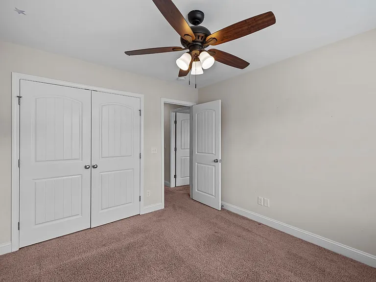 147 Ainsdale Dr — Photo 34