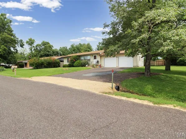 137 Christland Dr, Sullivan, MO 63080