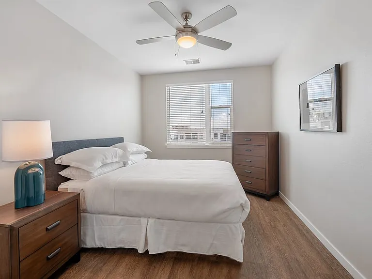 Finish Scheme II bedroom with hard surface flooring