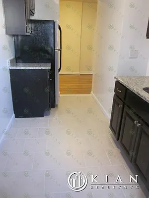 Rented by Kian Realty | media 8