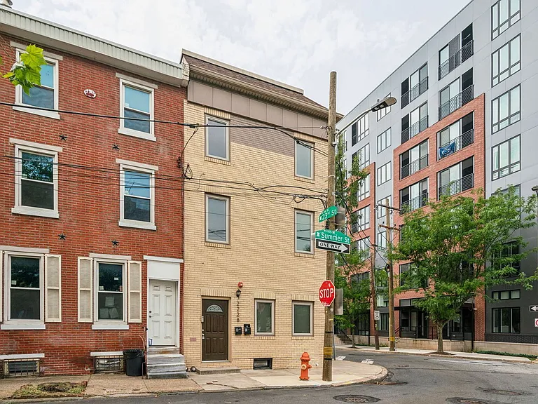 2228 Summer St #3 — Photo 25