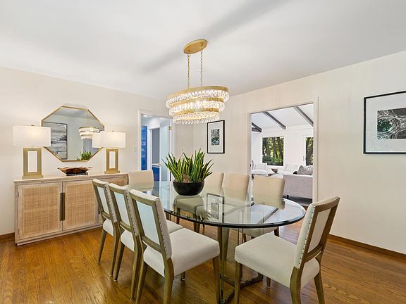 4th image of 10 Creekwood Way