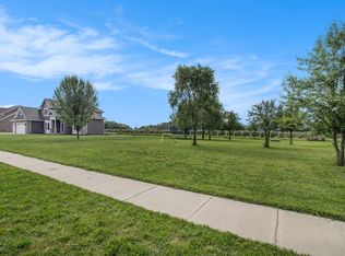 2394 Ulrich Ln, Stevensville, MI 49127