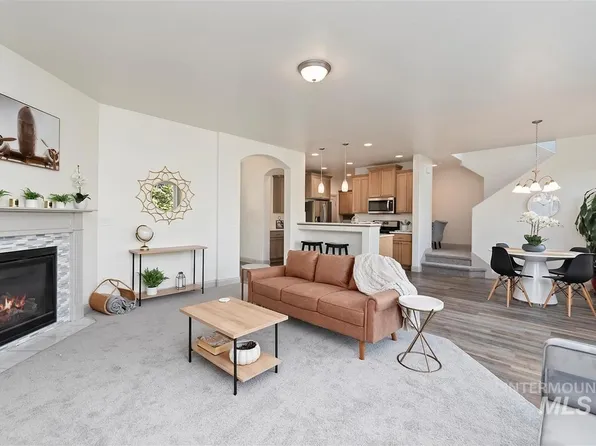 5932 W Quintale Dr, Meridian, ID 83646