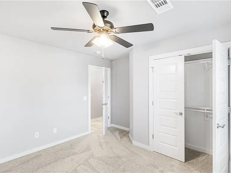 410 Peach Ave — Photo 28
