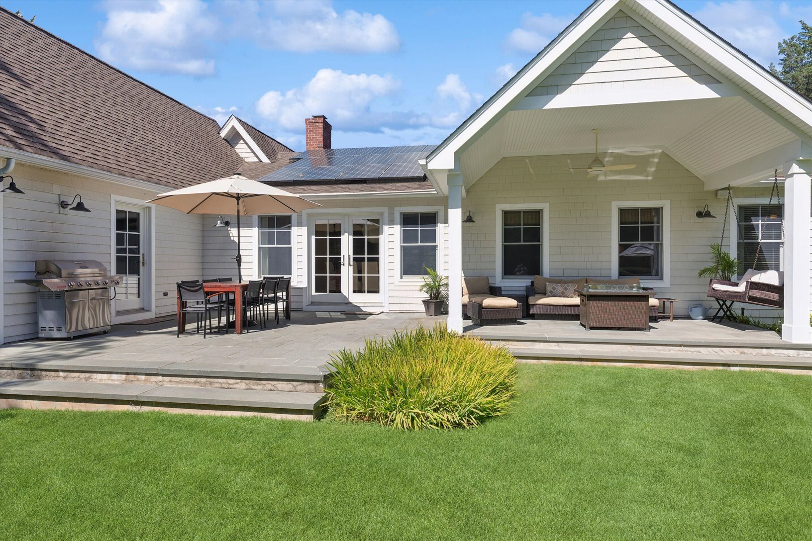  Patio.