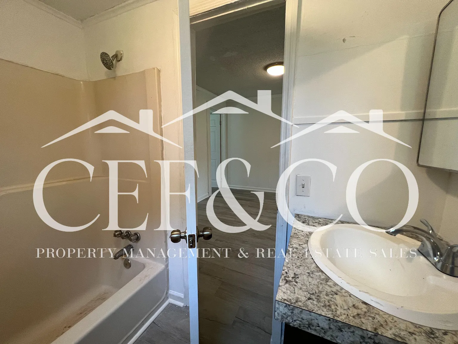 2 bed, 768 sqft, $895 — Photo 2