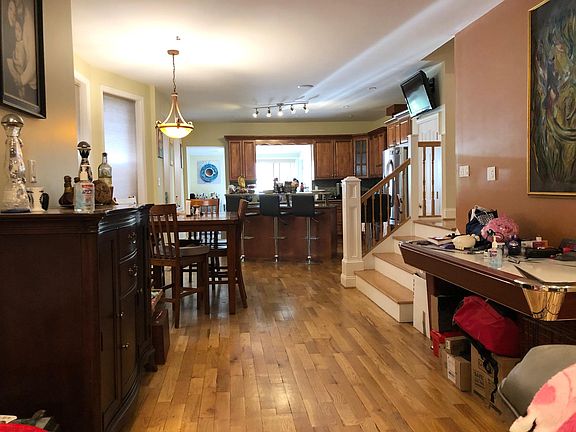 2nd image of 4941 Hazel Ave #1